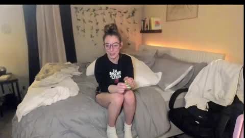 Hornystonerchick online show from 28, 2, 2025