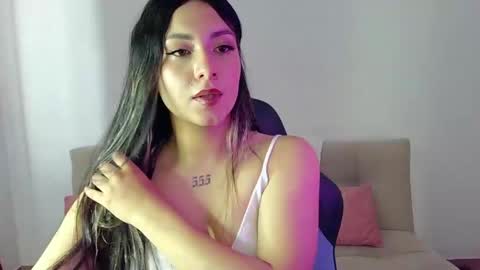 Lia  online show from 6, 6, 2026