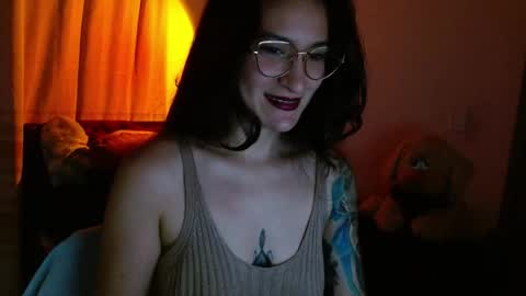 Snapshot of lia_ana_ chatting on 13, 5, 2026 liliana online show from 13, 5, 2026
