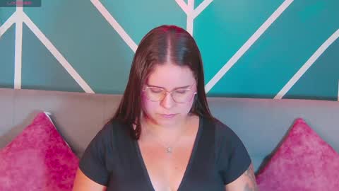 Snapshot of lia_avalon chatting on 1, 6, 2026 Lia Avalon online show from 1, 6, 2026