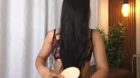 Snapshot of lia_mar_ chatting on 3, 10, 2025 LIA online show from 3, 10, 2025