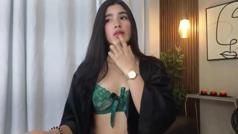 Snapshot of lia_mar_ chatting on 3, 11, 2025 LIA online show from 3, 11, 2025