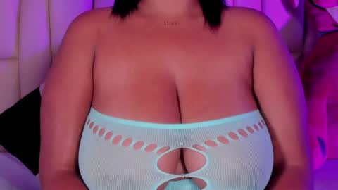Snapshot of lia_mariana chatting on 8, 6, 2026 lia_mariana online show from 8, 6, 2026