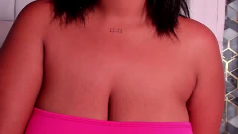 Snapshot of lia_mariana chatting on 25, 6, 2026 lia_mariana online show from 25, 6, 2026