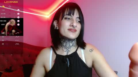 lia spicy   ig online show from 28, 12, 2024