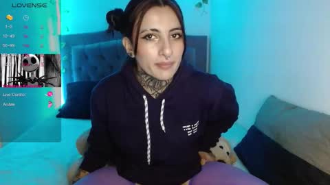 lia spicy   ig online show from 20, 10, 2025