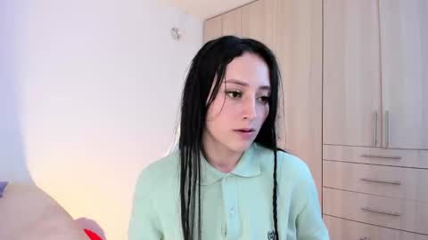 Little Queen Lia  online show from 20, 12, 2024