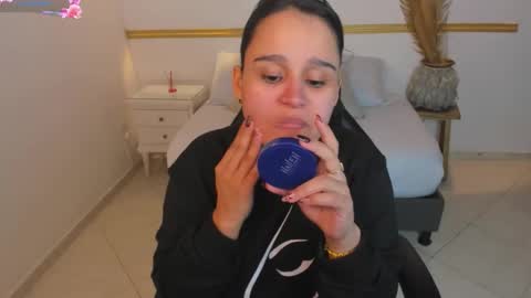 Lia  online show from 3, 2, 2026