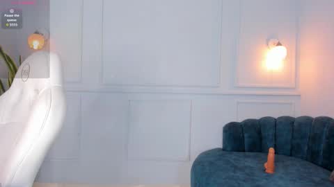 LIA  online show from 8, 11, 2025