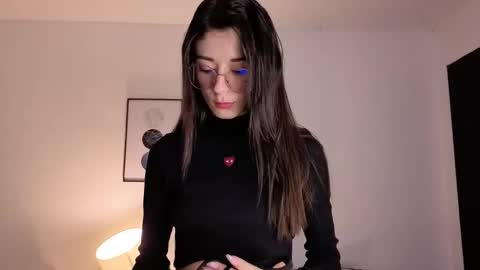 Lia  online show from 10, 11, 2025