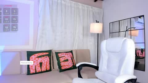 Snapshot of liaamoon_ chatting on 7, 5, 2026 Lia online show from 7, 5, 2026
