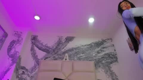 Lia online show from 12, 1, 2025