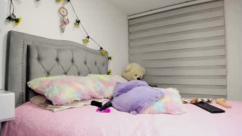 Lia  online show from 11, 3, 2025