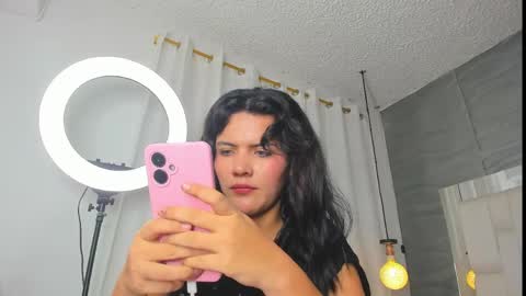 Snapshot of liakalifa chatting on 19, 5, 2026 Lia online show from 19, 5, 2026