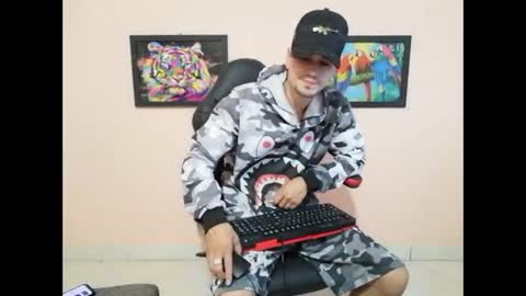 Snapshot of liam_andres12 chatting on 9, 10, 2025 Andres online show from 9, 10, 2025