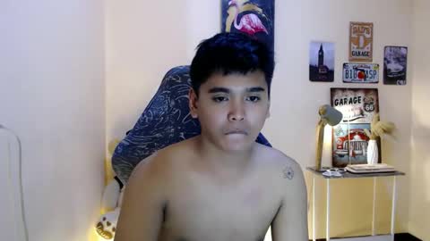 liam_anthonyxx online show from 17, 10, 2025