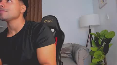 Liam Collins online show from 1, 10, 2025