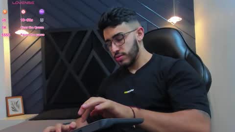 LIAM KLEIN online show from 17, 10, 2025