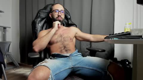 Liam online show from 30, 1, 2025