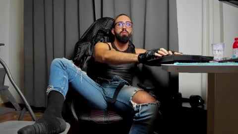 Liam online show from 2, 3, 2025