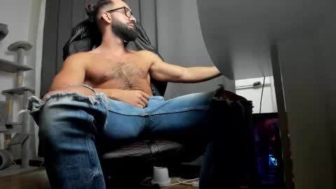 Liam online show from 8, 11, 2025