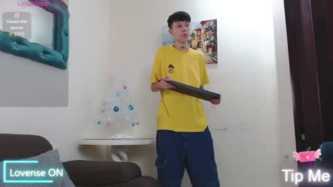 Liam  online show from 3, 12, 2025