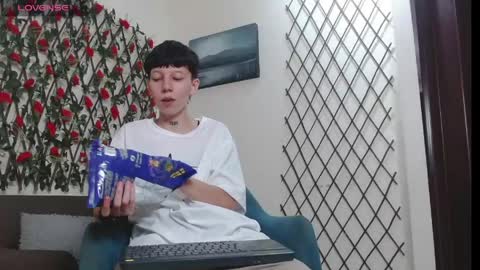 Snapshot of liambrown09 chatting on 6, 5, 2026 Liam online show from 6, 5, 2026