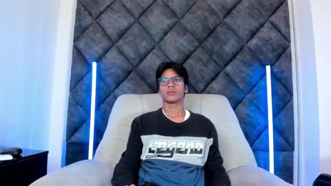 Snapshot of liamkron chatting on 13, 5, 2026 Liam twink big dick online show from 13, 5, 2026