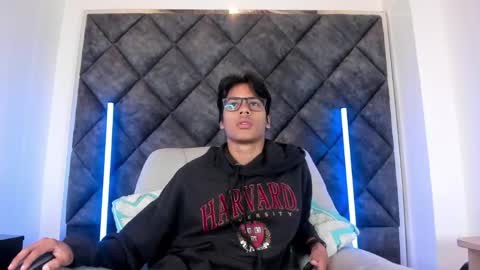 Snapshot of liamkron chatting on 20, 5, 2026 Liam twink big dick online show from 20, 5, 2026