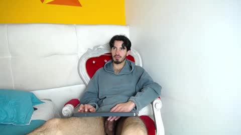 LiamLuxe online show from 12, 12, 2024
