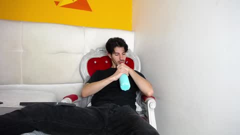 LiamLuxe online show from 14, 1, 2025