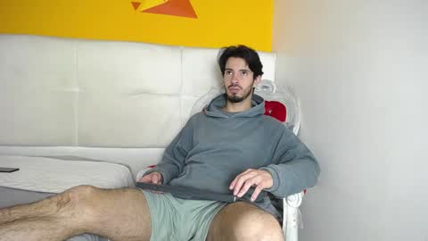 LiamLuxe online show from 26, 1, 2025