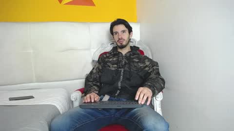 LiamLuxe online show from 27, 1, 2025