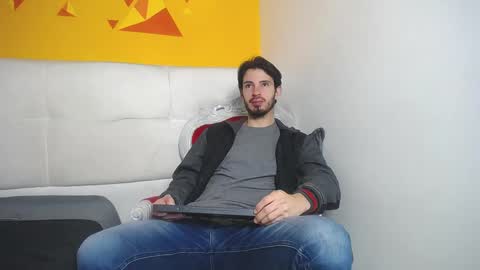 LiamLuxe online show from 22, 2, 2025