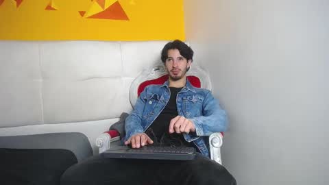 LiamLuxe online show from 24, 2, 2025