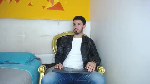 LiamLuxe online show from 8, 9, 2025