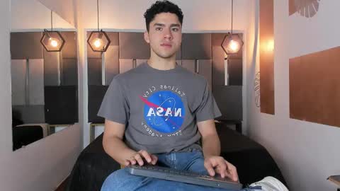 Snapshot of liamnovak chatting on 4, 3, 2026 Liam online show from 4, 3, 2026