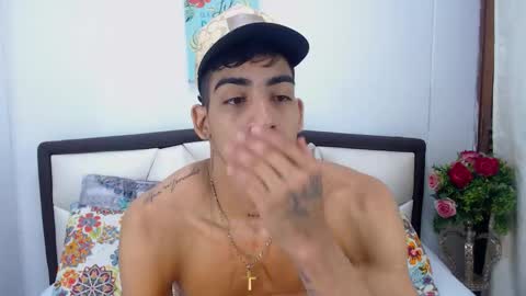 Snapshot of liamwyat chatting on 25, 11, 2025 L I A M online show from 25, 11, 2025