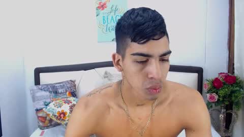 Snapshot of liamwyat chatting on 26, 11, 2025 L I A M online show from 26, 11, 2025