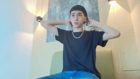 Snapshot of lian_cameron chatting on 8, 1, 2026 lian_cameron online show from 8, 1, 2026