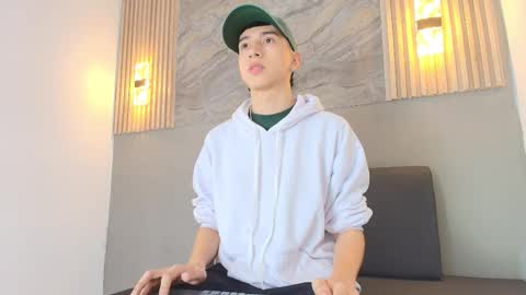 Snapshot of lian_cameron chatting on 9, 1, 2026 lian_cameron online show from 9, 1, 2026