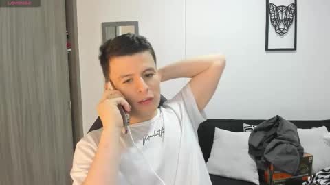 lian_eathan online show from 16, 10, 2025