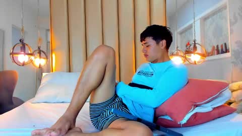 Lian  online show from 20, 4, 2026