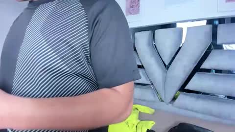 lianfox_ online show from 9, 4, 2026