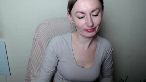 Snapshot of liasais_ chatting on 2, 4, 2026 Lia online show from 2, 4, 2026