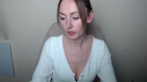 Snapshot of liasais_ chatting on 8, 4, 2026 Lia online show from 8, 4, 2026