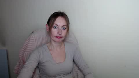 Snapshot of liasais_ chatting on 15, 4, 2026 Lia online show from 15, 4, 2026