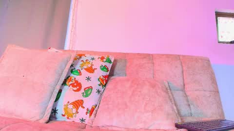 Valentina Hall online show from 18, 12, 2025