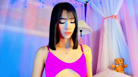 Valentina Hall online show from 2, 5, 2026