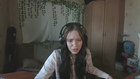 Snapshot of lidiavanwhy chatting on 16, 6, 2026 Mila online show from 16, 6, 2026
